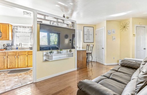 South Jamaica Apartment | Family-Friendly 2 Bedroom Retreat for Unforgettable Stays