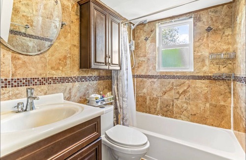 South Jamaica Apartment | Family-Friendly 2 Bedroom Retreat for Unforgettable Stays