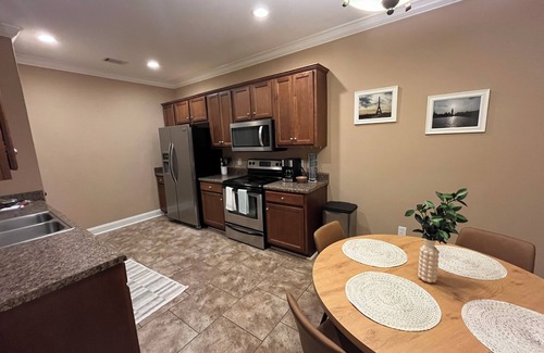Auburn - Opelika House | Spacious 2 BR/2.5 BA Townhome, 3 mi from Campus