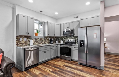 St. Louis Apartment | Central 2 BR Retreat: Pet-Friendly & Family Welcome