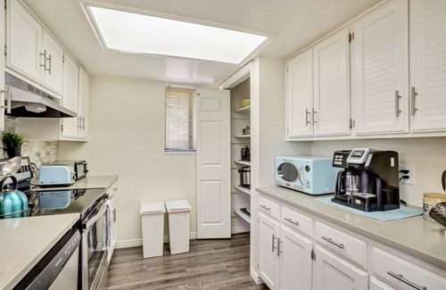Cottonwood Heights House | Ideal Retreat with 2 Hot Tubs Near Top Ski Resorts