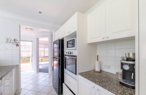 Warriewood House | Idyllic 4 Bedroom House with Pool Near Northern Beaches
