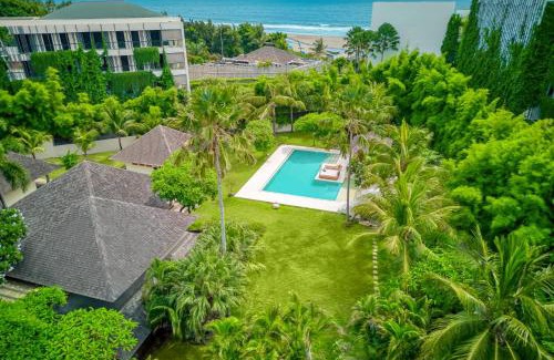 Petitenget House | Spacious Villas with Ocean Views & Two Pools for Families