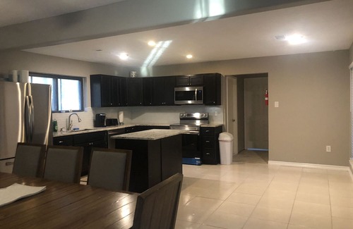 Crosby House | Recently Rehabbed 2300SF Retreat with Pet-Friendly Amenities