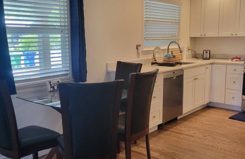 Napa House | Inviting 2-Bedroom Napa Retreat with Family-Friendly Amenities
