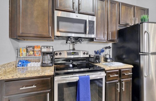 Ocoee Apartment | Delightful 2BDR Oasis with Resort-Style Pool Access