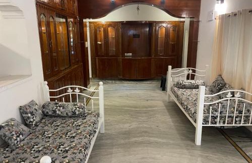 Shamshabad House | Spacious 2BHK Fully-Furnished with Living, Lounge, Kitchen, Dining & Balcony