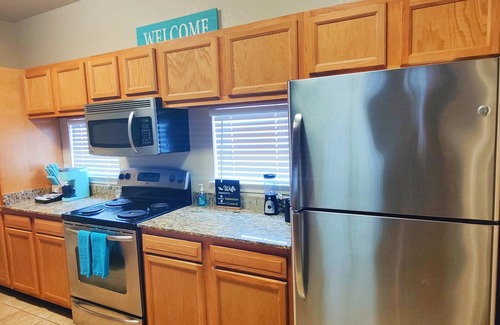 Bossier City Apartment | Exceptional 2BR Apartment with Pool, Spa & Family Amenities