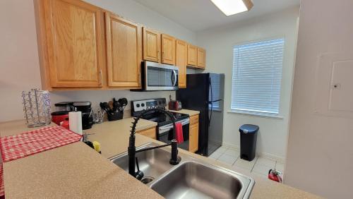 Gainesville Apartment | Pet-Friendly Master Suite Apartment Near UF Health & Mall