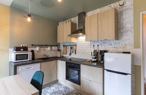 Eaux-Bonnes Apartment | Apartment Gourette: Ideal 2-Bedroom Family Retreat