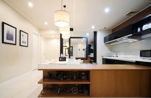 Surabaya Apartment | Family-Friendly 2Br Apartment at The Via And The Vue