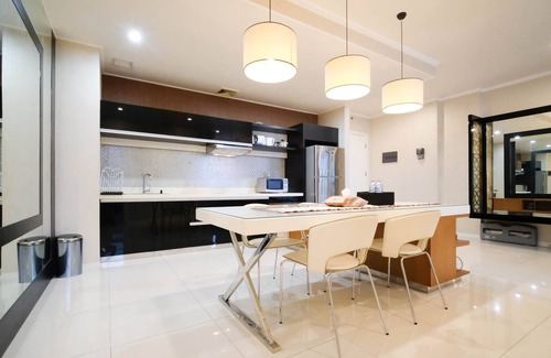 Surabaya Apartment | Family-Friendly 2Br Apartment at The Via And The Vue