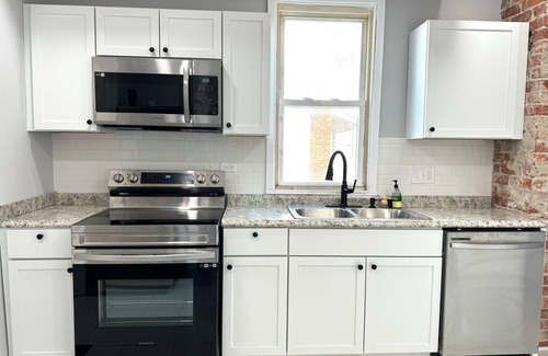 Westwood Apartment | Spacious 2BR Cincinnati Apt | Prime Location