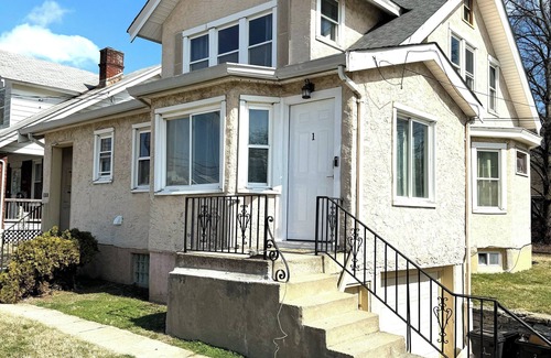 Westwood Apartment | Spacious 2BR Cincinnati Apt | Prime Location