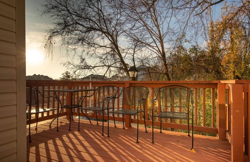 Branson Condo | Spacious 2BR Condo w/Pool in Branson