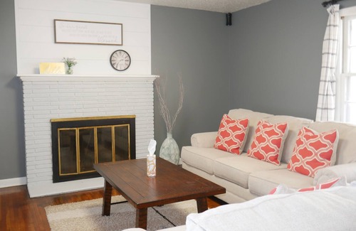 Wichita House | Comfortable 2BR Farmhouse with Ocean View & Spa Amenities