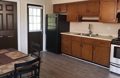 Palatka Apartment | Family-Friendly 2BR Duplex with Unique Amenities