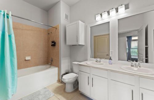 Montopolis Apartment | Family-Friendly 2BR King Suites near Downtown & Airport