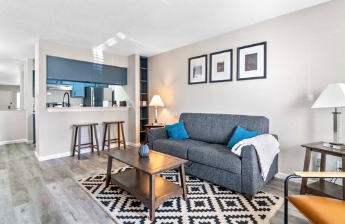 Montrose Apartment | Spacious 2BR Near Buffalo Bayou Park | 8 Min to Downtown