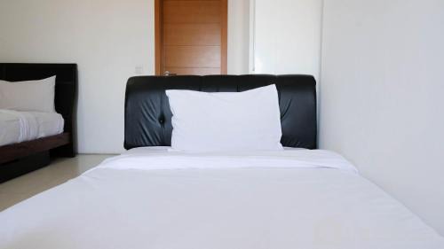 Surabaya Apartment | Modern 2BR Apartment with Mall Access at Aryaduta Residence