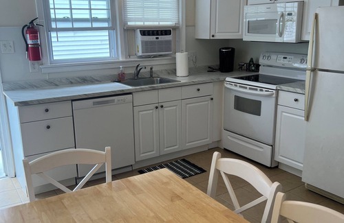 North End Condo | Guest Rated 9.8: Oceanfront Two Bedroom Condo with Pool