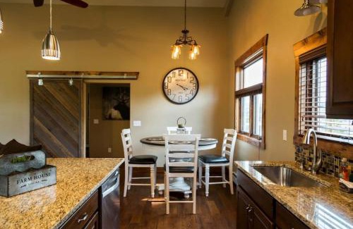 Estes Park House | Inviting Loft Retreat with Breathtaking Views & Family-Friendly