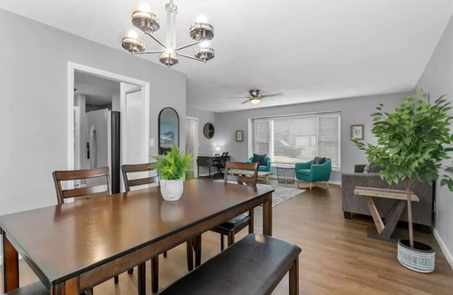 Waldron House | Family-Friendly 3 Bed Home Near Downtown & Airport