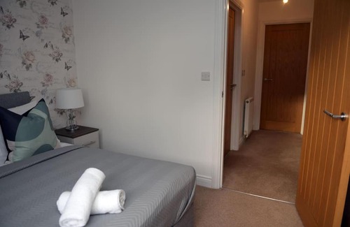 Cribbs Causeway House | Pet-Friendly 3-Bed House with High Guest Ratings in Bristol