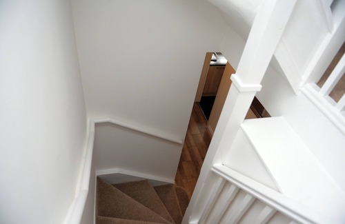 Cribbs Causeway House | Family-Friendly 3-Bed Townhouse in Bristol with Pets Welcome