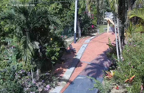 St. Anns Apartment | Spacious 3-Bedroom Apartment in St Anns for Family Getaway