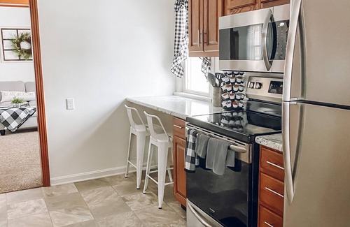 Slippery Rock House | Inviting 3-Bedroom Retreat with Pool and Ocean View