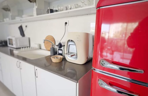 Ramat Gan Apartment | Spacious 3-bedroom apartment with WiFi, AC in marvelous Ramat Gan