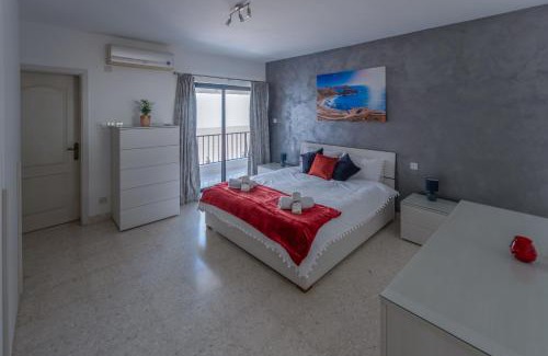 Il-Balluta Apartment | Charming 3 Bedroom Apartment with Ocean View in St Julians