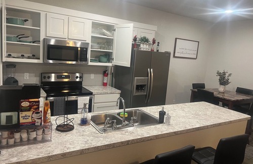 Killeen Apartment | Spacious 3-bedroom apartment with WiFi, AC in nice Killeen
