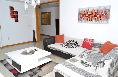 Praia Apartment | Spacious 3-bedroom apartment with WiFi, AC in gorgeous Praia