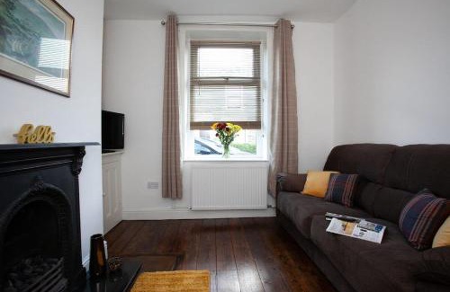 Whalley House | Pet-Friendly 3 Bedroom Cottage Retreat in Whalley