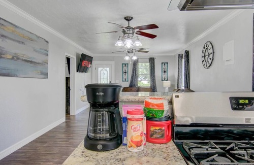 Groves House | Pet-Friendly 3-Bedroom Home with Oceanfront Views