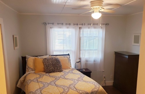 Kilgore House | Spacious 3 bedroom home located less than a mile from Kilgore hotspots!