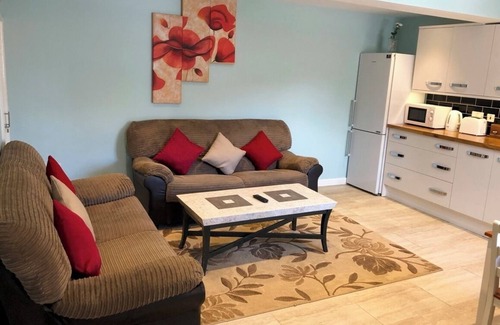Oxford House | Newly Updated 3-Bedroom House in Oxford - Rated 9.6/10