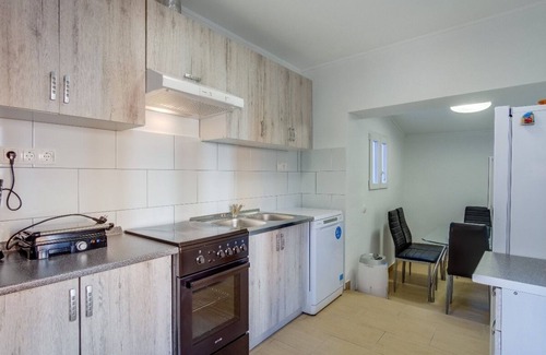 Veli Losinj Apartment | Comfort Awaiting at Antonella - Apartment with Kitchen