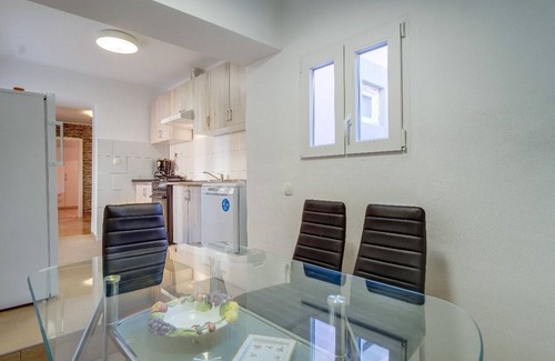 Veli Losinj Apartment | Comfort Awaiting at Antonella - Apartment with Kitchen