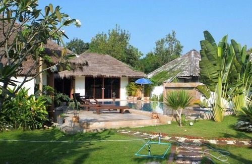 Hin Lek Fai House | Elegant 3 Bedroom Pool Villa with Ocean View & Spa