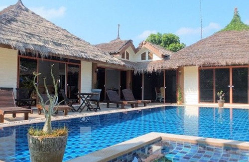 Hin Lek Fai House | Elegant 3 Bedroom Pool Villa with Ocean View & Spa
