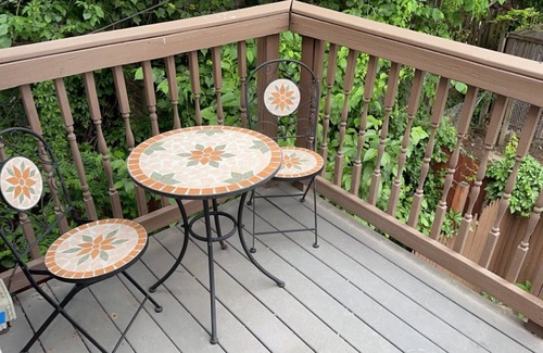 Downtown Baltimore House | Modern 3 Bedroom Townhome with Hot Tub in Baltimore