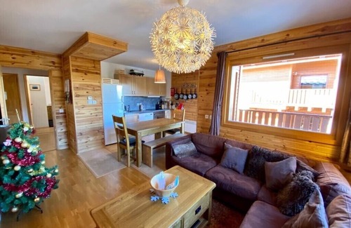 La Roche Apartment | Family-Friendly 3 Bed Retreat Near Plagne 1800 - Great Views