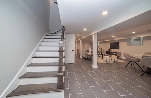 South Chicago House | Spacious 3-Level Home with 4 Bedrooms and Full Kitchen