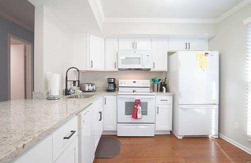 North Raleigh House | Pet-Friendly 3 Level Townhome with Pool & Hot Tub