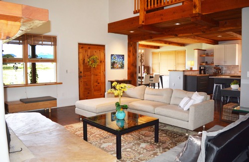 Taos House | Stunning 3 Master Bedrooms with Hot Tub & Breathtaking Views