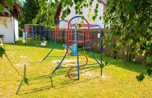 Jaroslawiec Apartment | Inviting 2-Bedroom Holiday Apartment in Jarosławiec
