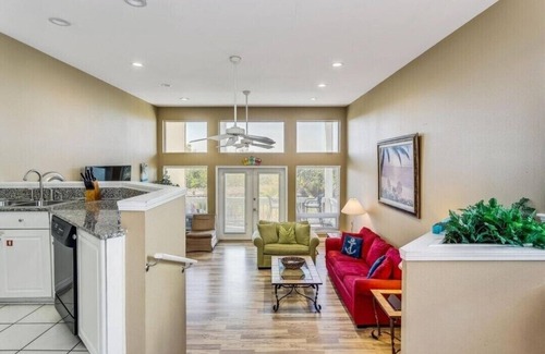 Gulf Shores House | Spacious 3bd/3ba w/sunsets over Little Lagoon w/pool. Sleeps 10. Pet-friendly!